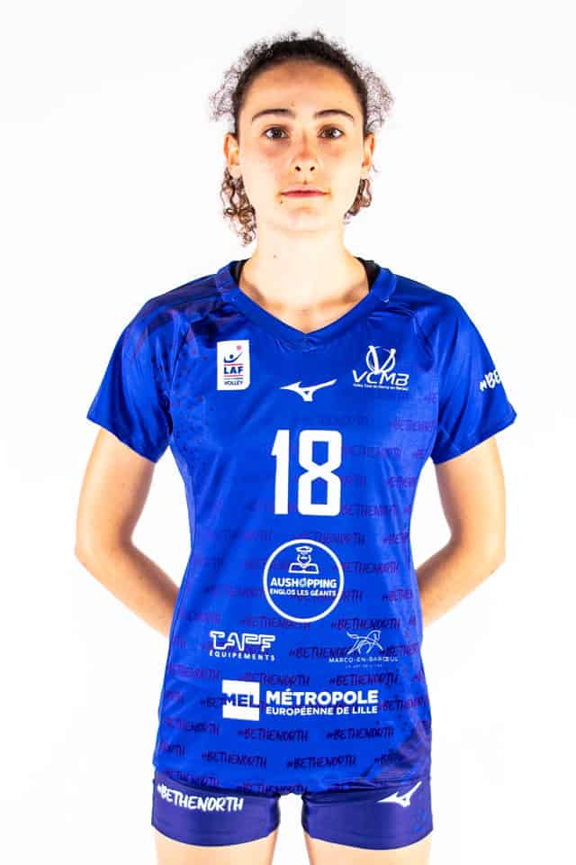 https://www.marcqvolley.com/wp-content/uploads/2022/10/MORELLE-VCMB-2022-21365-640x960.jpg